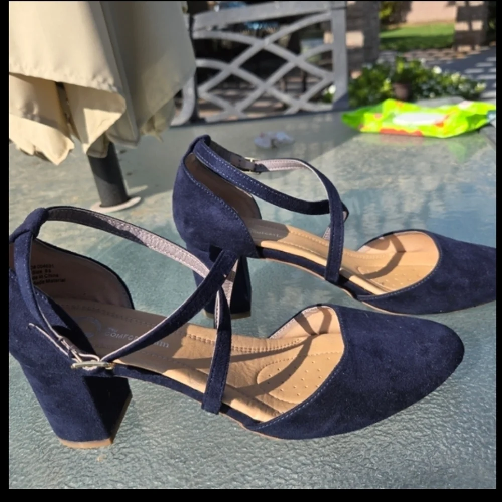 Circus Chic Sz 8.5 Navy Faux Suede Crisscross StrapWomen's Flats